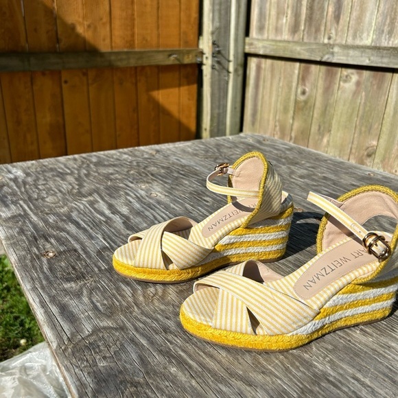 STUART WEITZMAN
Mirela Striped Wedge‎ Espadrilles size 5.5 yellow white - Picture 8 of 9